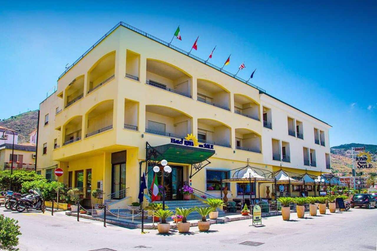 Hotel Riva del Sole
