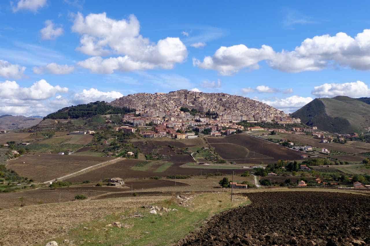 Gangi: un borgo siciliano ricco di storia e tradizioni