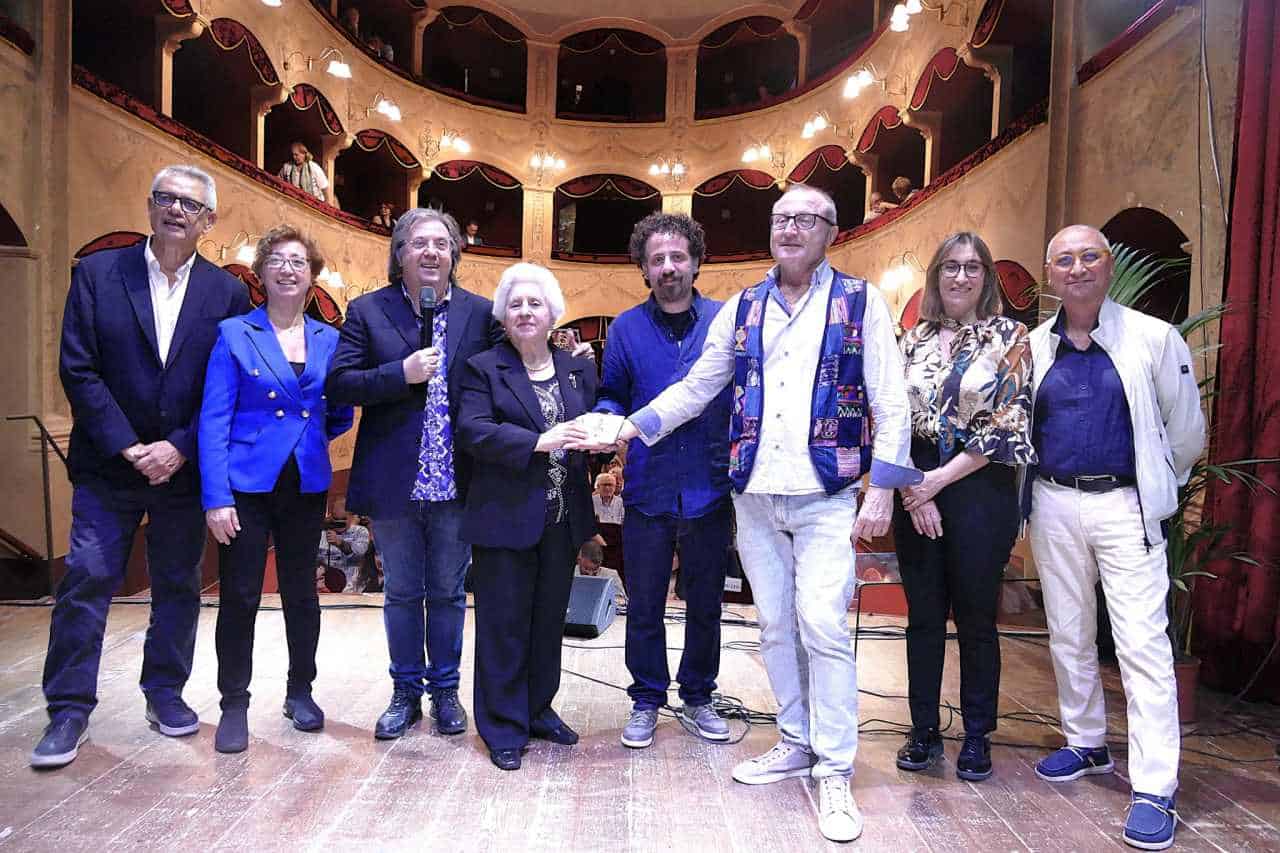 Il Festival dei Cantautori chiude la rassegna “Cefalù fra passato e futuro”: emozioni, premi e nuovi orizzonti